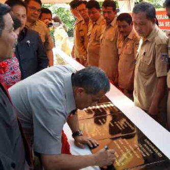 Bupati Ajak Hukum Tua dan Masyarakat Satukan Visi Bangun Desa